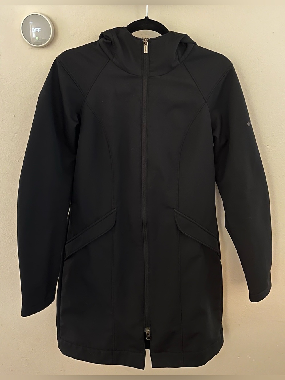 Columbia Long Black Hooded Softshell Coat - Women’s Medium